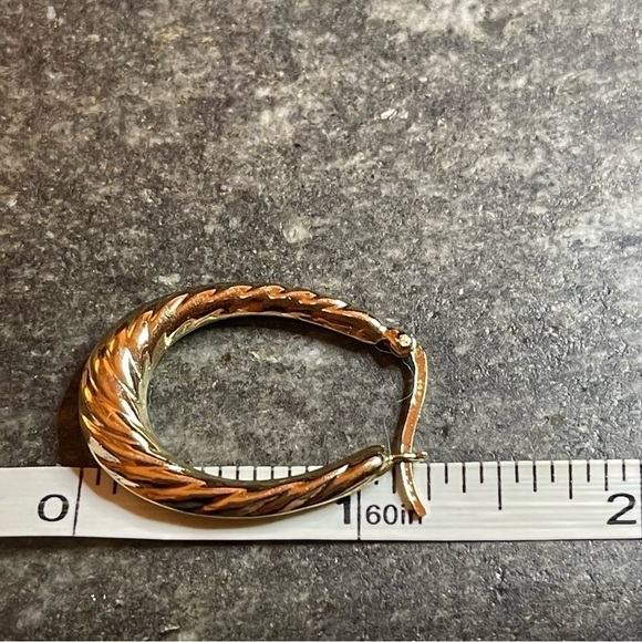 Vintage 10K Gold Plated 925 Sterling Silver Swirled Oval Hoop Earrings - Picture 4 of 5